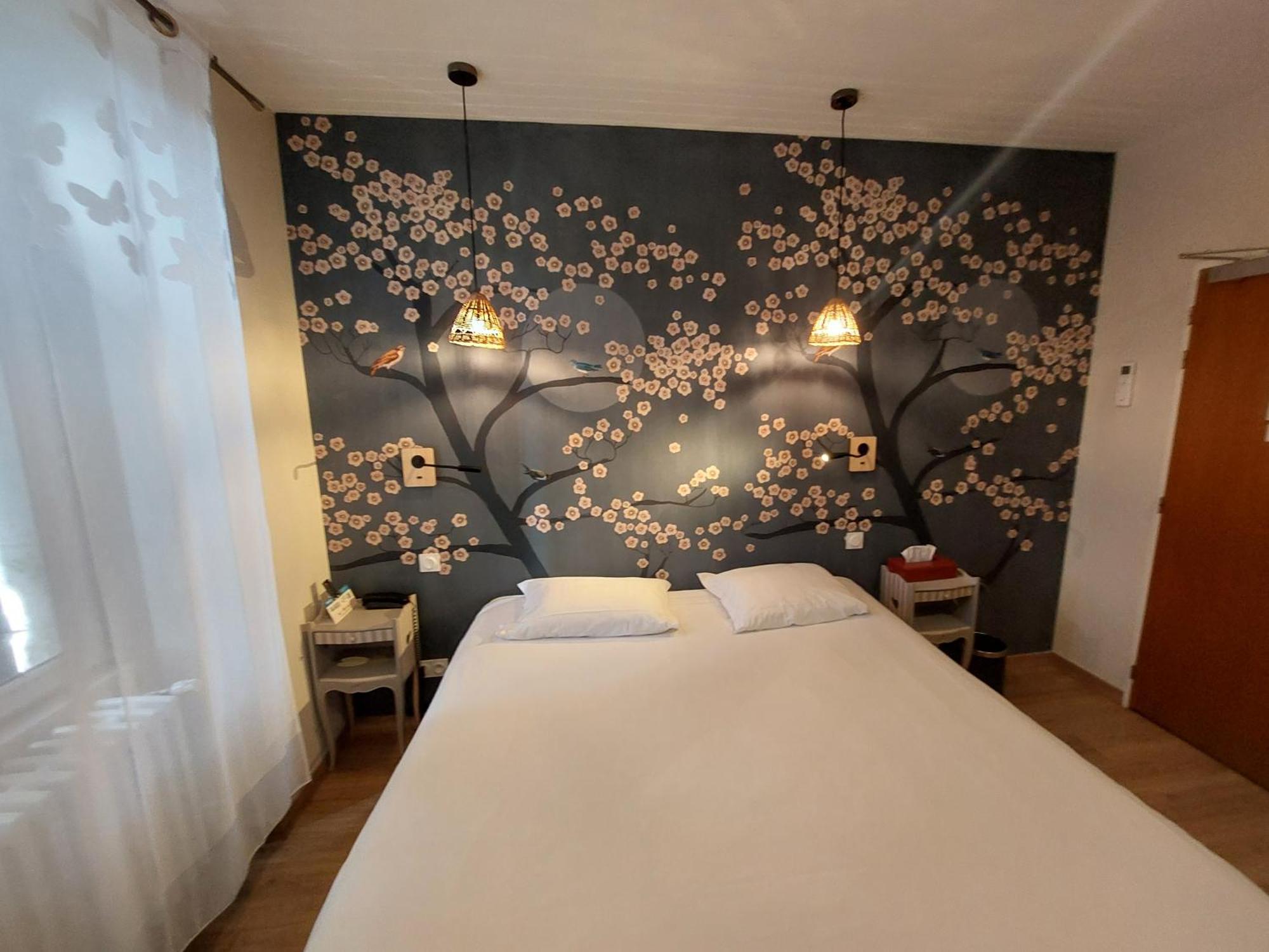 Logis Hotels - Hotel Et Restaurant Les Voyageurs Tournon-dʼAgenais Eksteriør billede