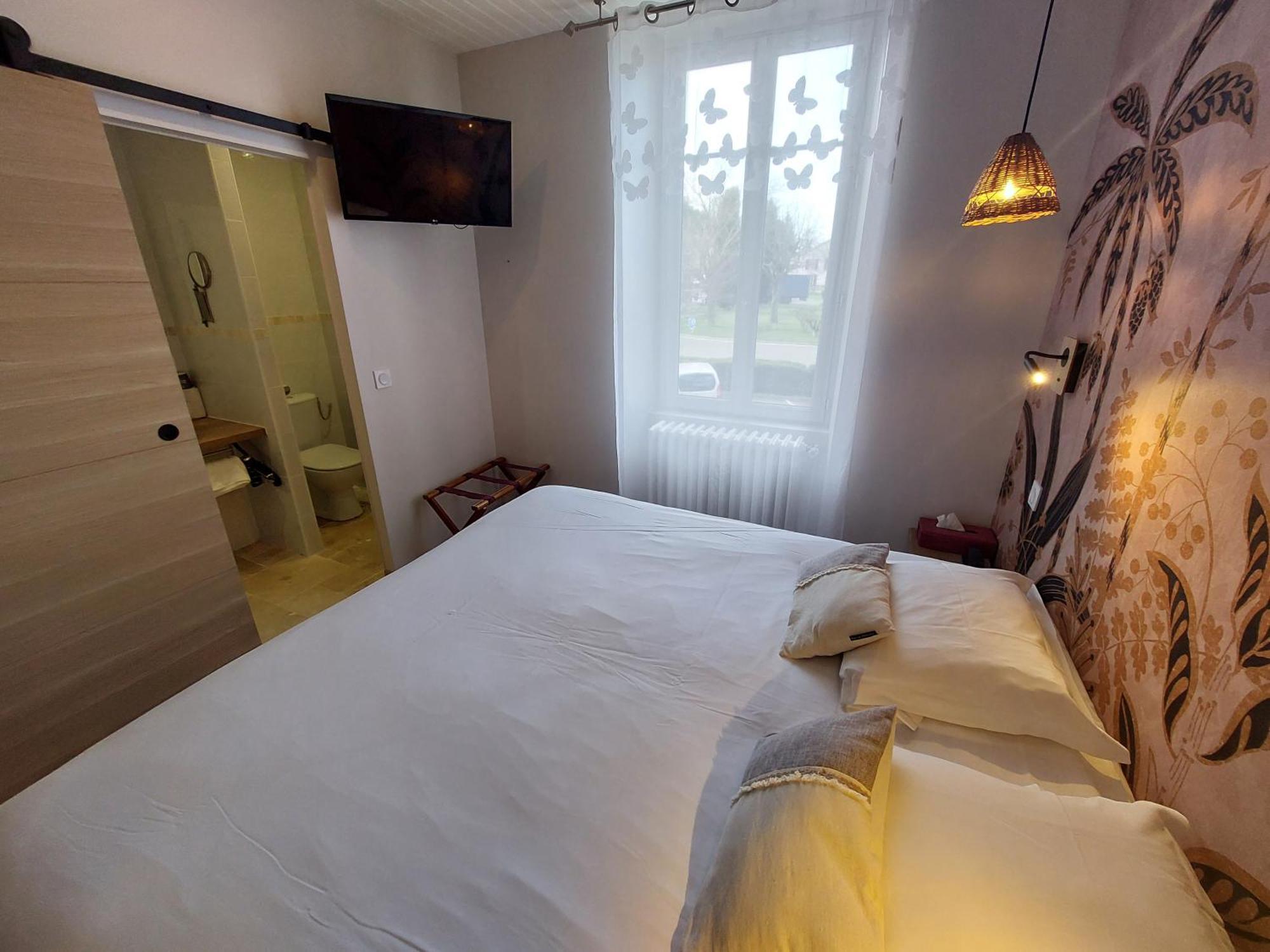 Logis Hotels - Hotel Et Restaurant Les Voyageurs Tournon-dʼAgenais Eksteriør billede