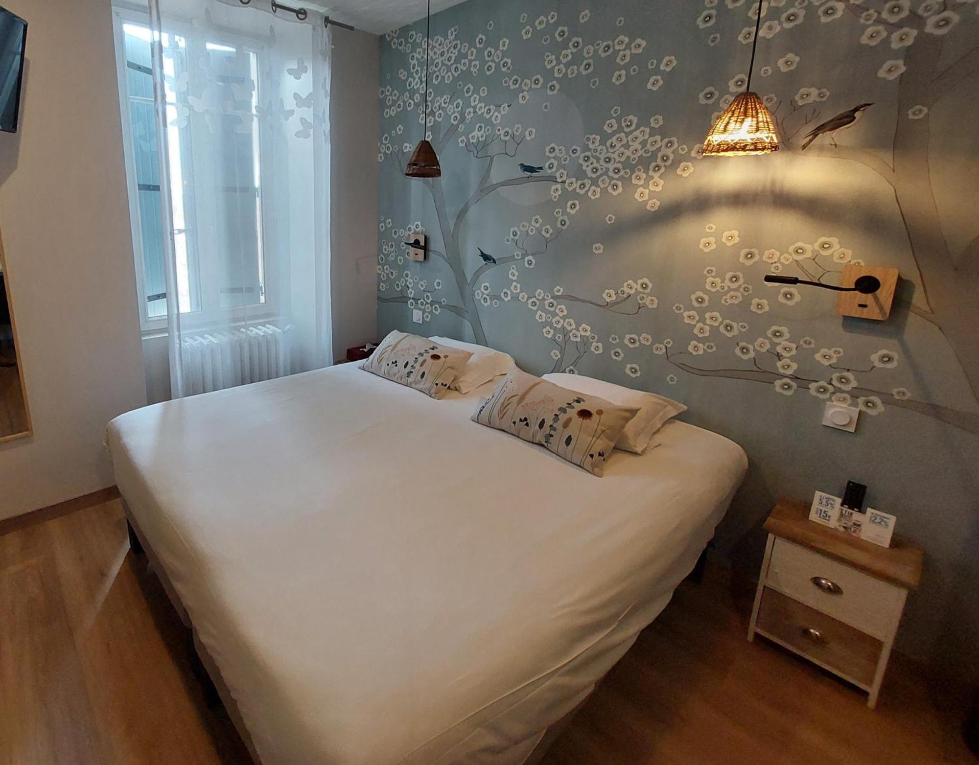 Logis Hotels - Hotel Et Restaurant Les Voyageurs Tournon-dʼAgenais Eksteriør billede