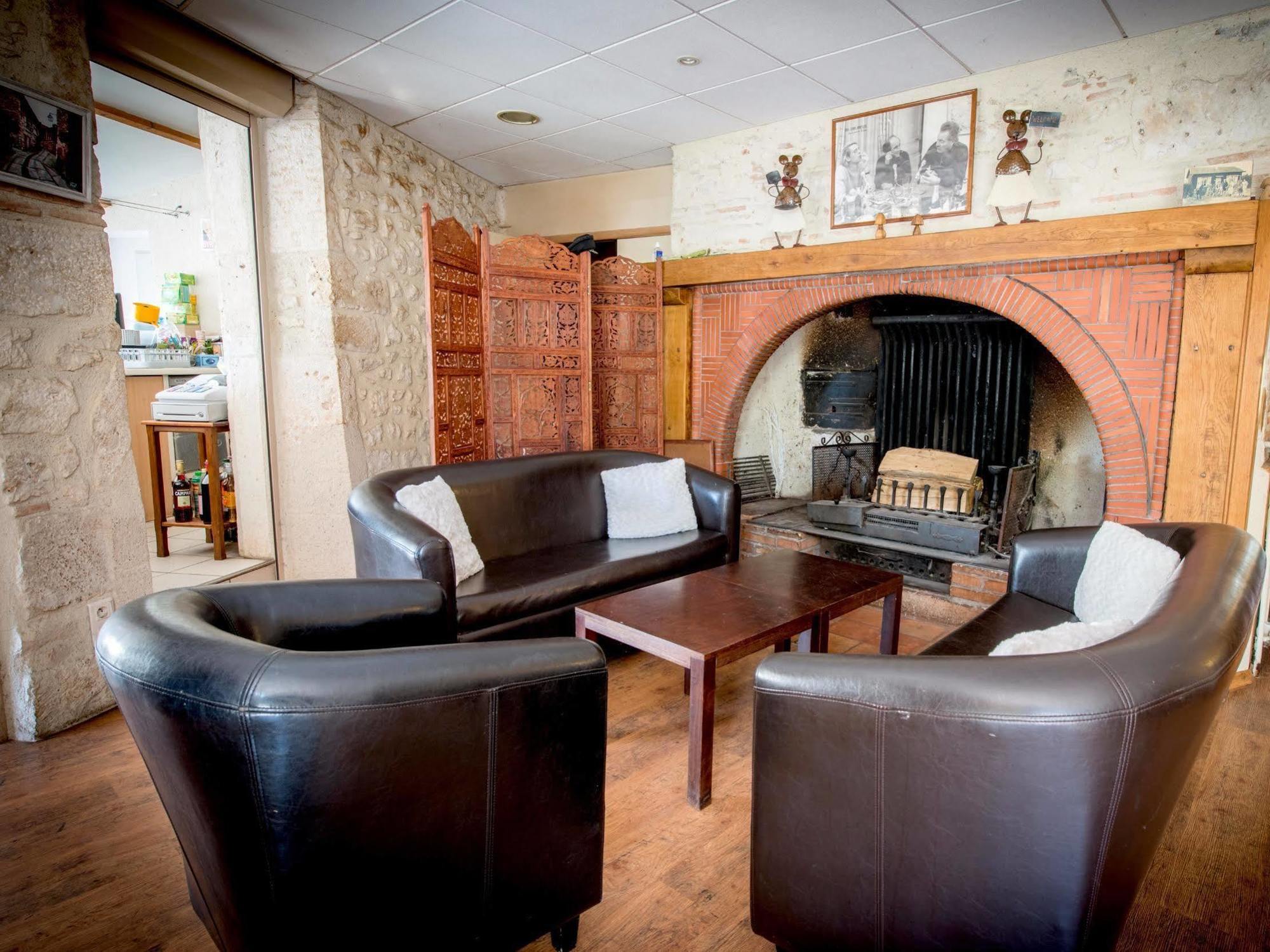 Logis Hotels - Hotel Et Restaurant Les Voyageurs Tournon-dʼAgenais Eksteriør billede
